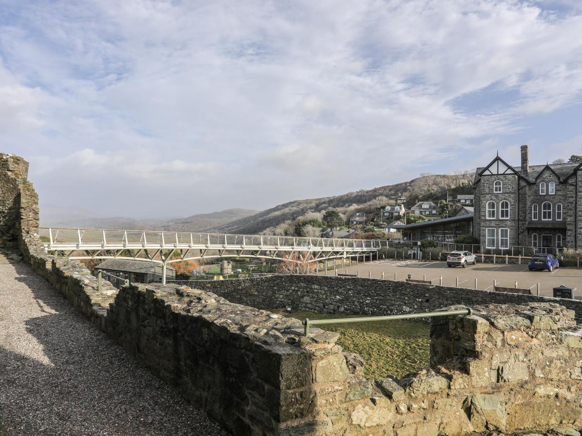 Harlech Apartments - Efnisien Bagian luar foto